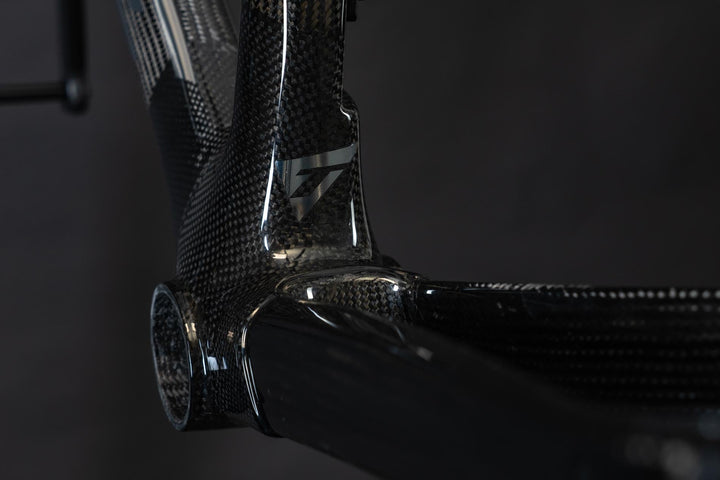 2025 SCYLON FRAMESET